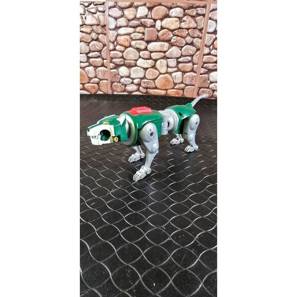 2017 Voltron Classic Legendary Green Lion Combinable Action Figure - Picture 2 of 13